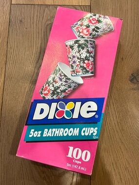 Dixie English Floral 5 oz Pink disposable cups Vintage Open Box